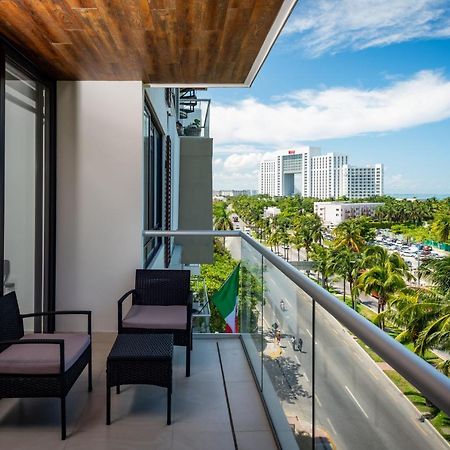 Aloja Oceanview In The Hotel Zone Cancún Exteriör bild